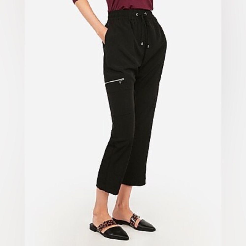 Express Black Pull On Lightweight Cargo Pants Size Medium
